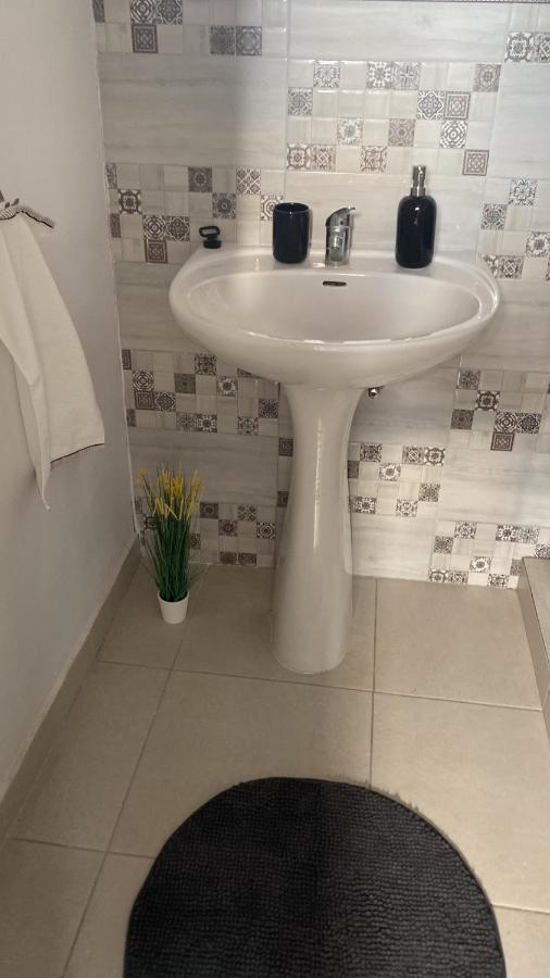 Fressh House Apartment Sincraieni ภายนอก รูปภาพ