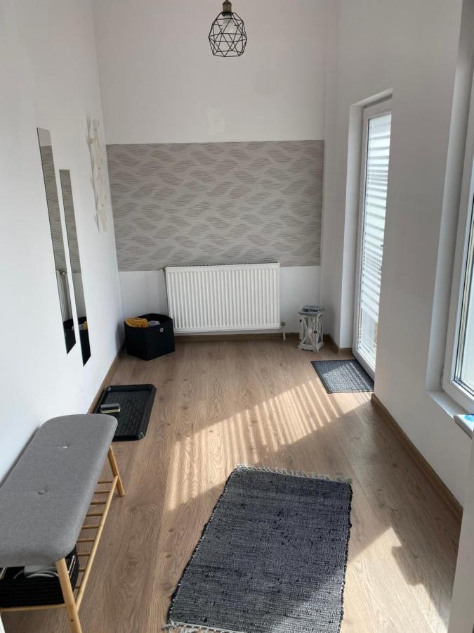Fressh House Apartment Sincraieni ภายนอก รูปภาพ